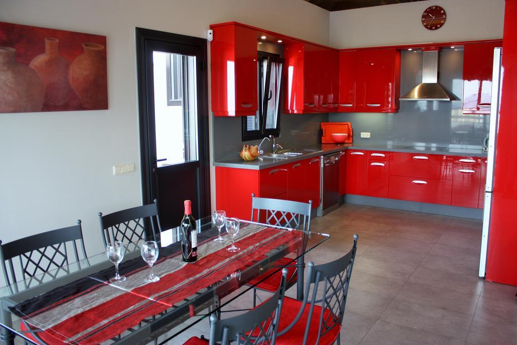 Villas Anais Callao Salvaje Room photo
